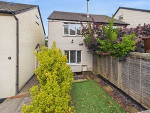 FRONT GARDEN- click for photo gallery